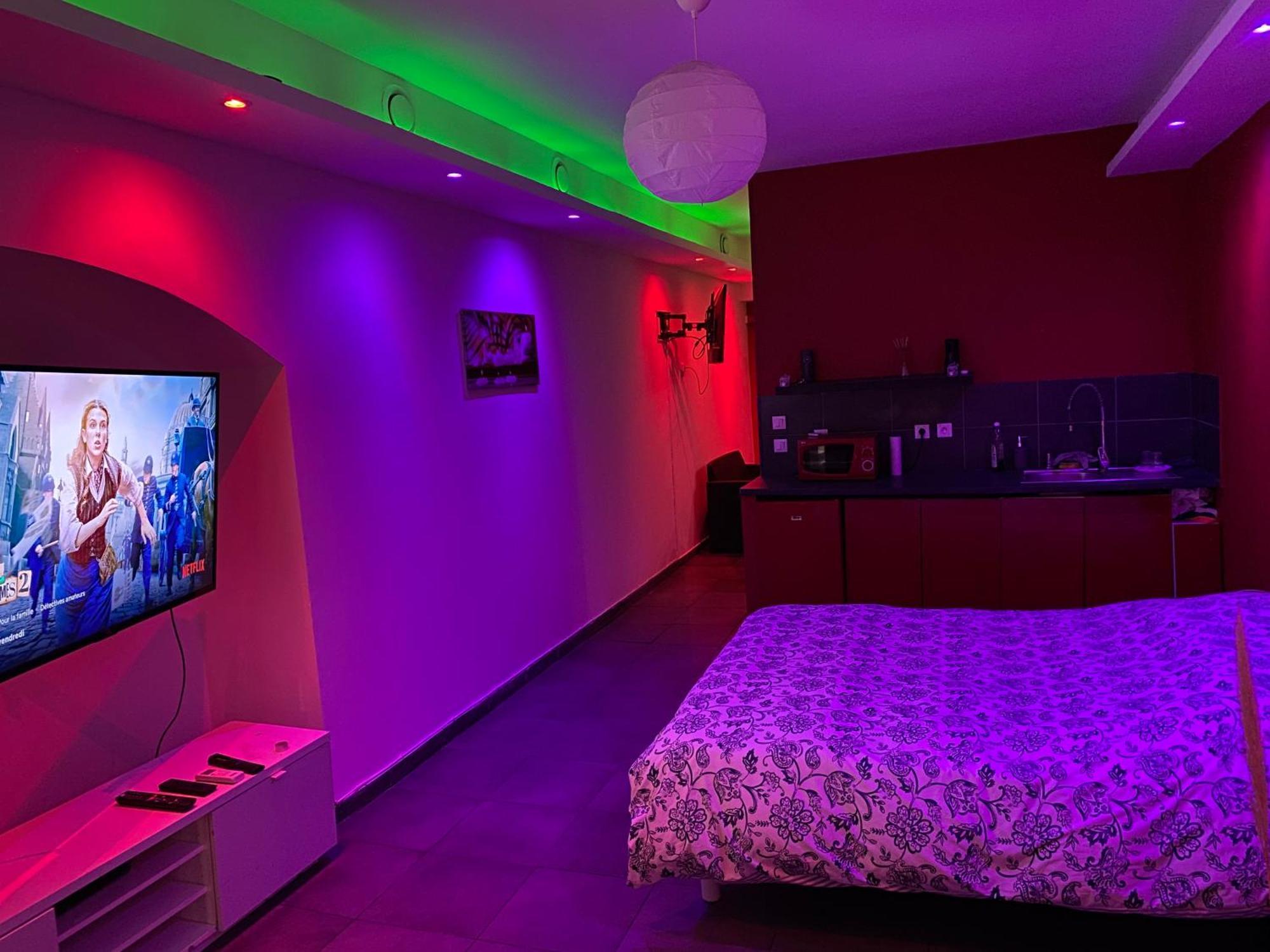 Guest house Loveroom *
